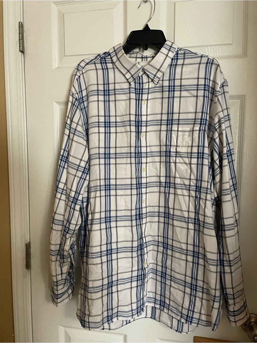 Chaps White and Blue Plaid Button-Down Shirt